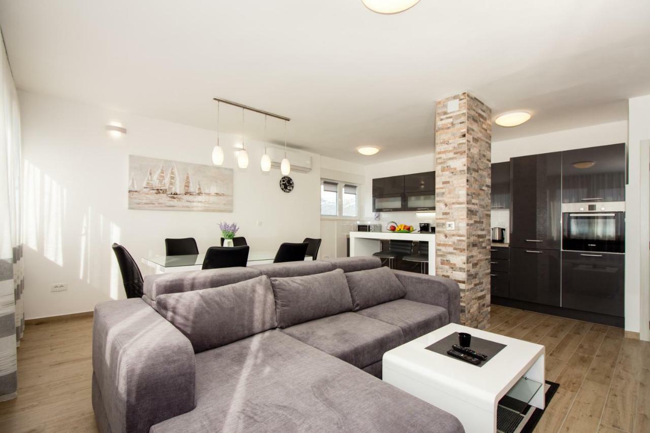 Deluxe Apartment Miro Split Exterior photo